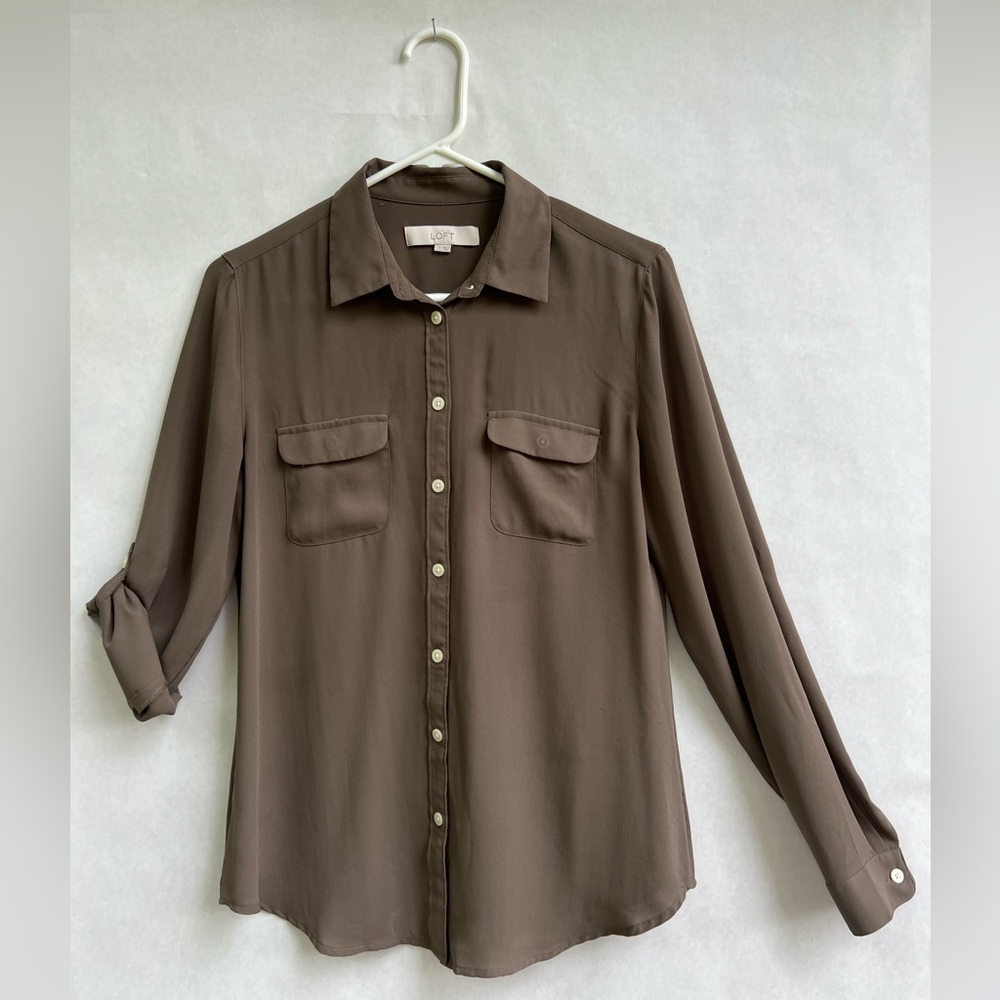Loft, small, olive green, long sleeve button down blouse